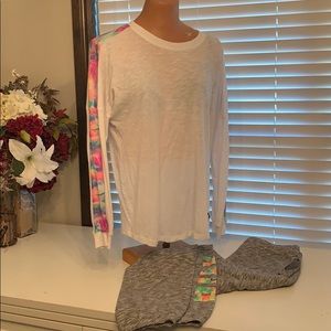 White long sleeve pink tshirt